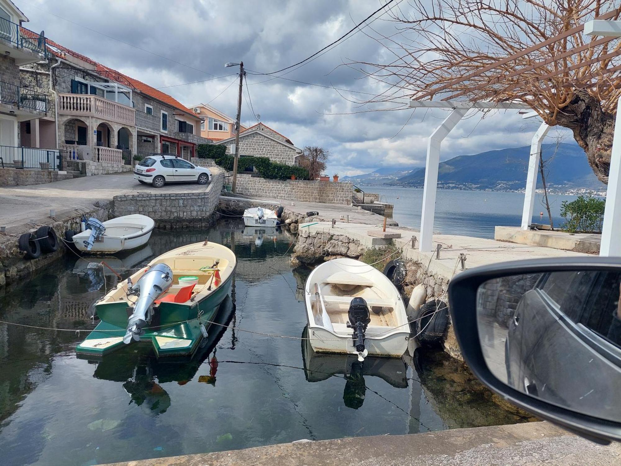 Kjara Apartments Tivat Exterior foto