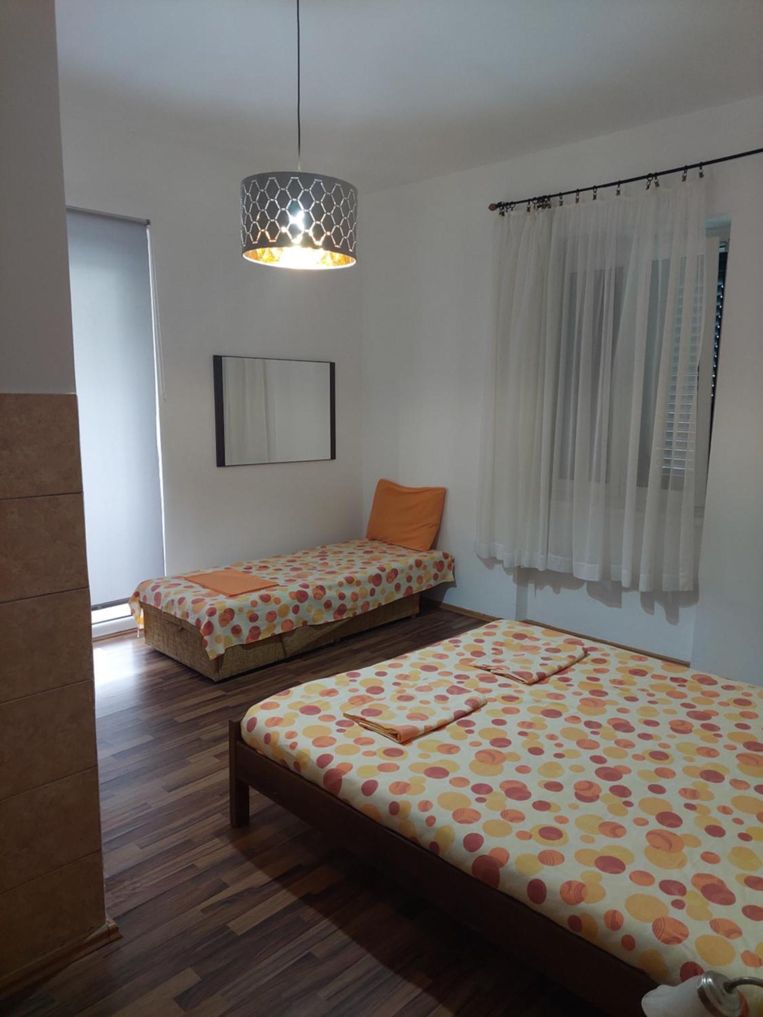 Kjara Apartments Tivat Exterior foto