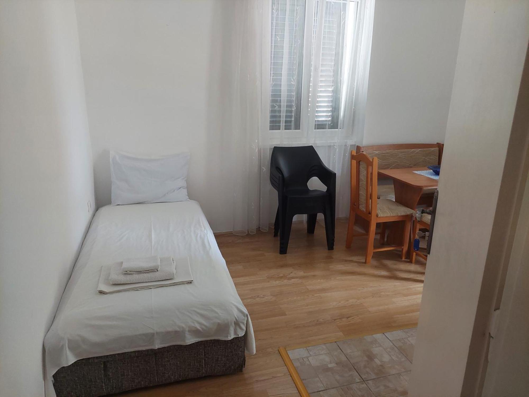Kjara Apartments Tivat Exterior foto