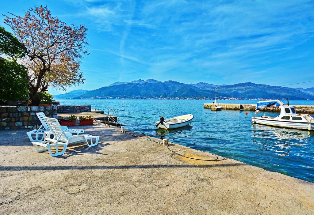 Kjara Apartments Tivat Exterior foto